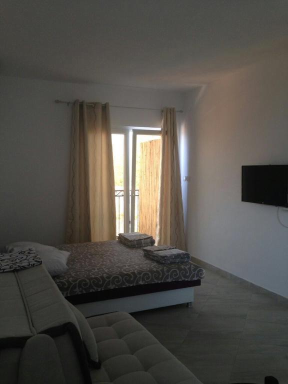 לושטיצה Apartmani Roganovic מראה חיצוני תמונה