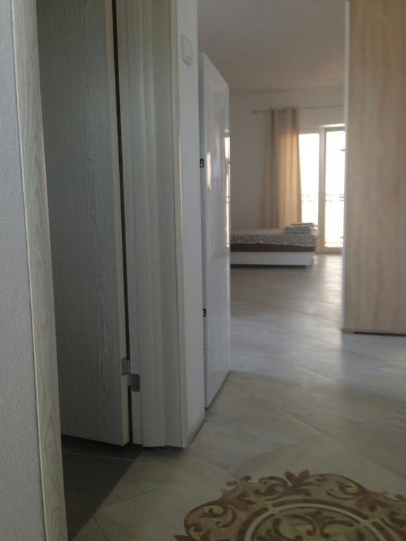 לושטיצה Apartmani Roganovic מראה חיצוני תמונה